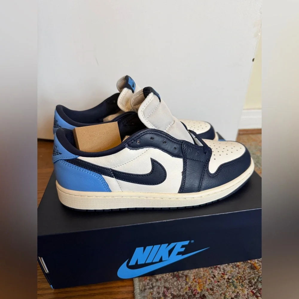 Jordan 1 Low OG- Obsidian UNC - Picture 6 of 12